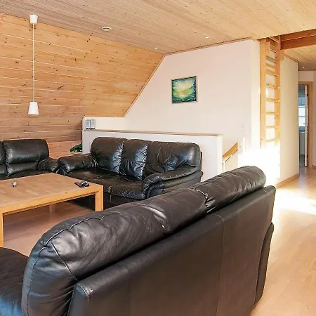 10 Person In Semesterbostad